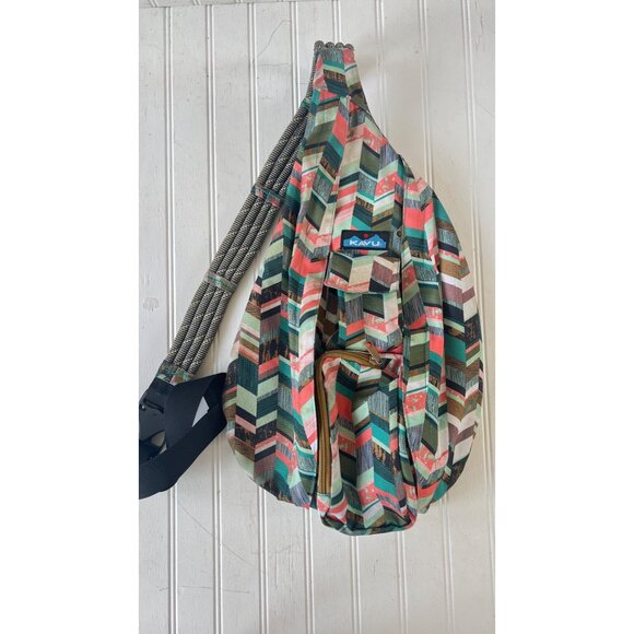 Kavu Rope Sling Bag Chevron Print Multicolor Adjustable Strap Lightweight Polyes - Picture 1 of 6